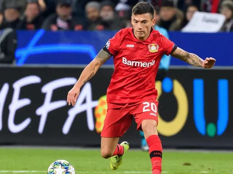 Bayer "optimista": confía en retener a Charles Aránguiz