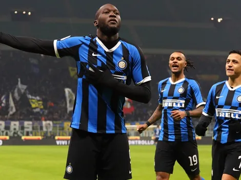 Gol a los 22 segundos: Alexis le trae suerte a su compadre Lukaku