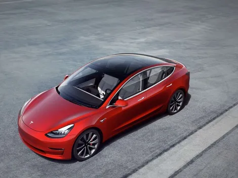 Tesla pagará un millón de dólares a quien pueda hackear sus autos