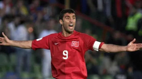 El ex futbolista también se dedica a vender libros.