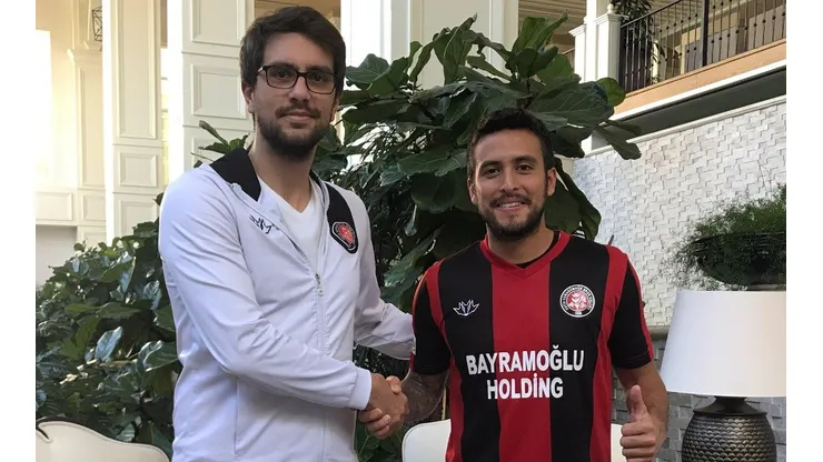 Jorquera fue presentado en Turquía