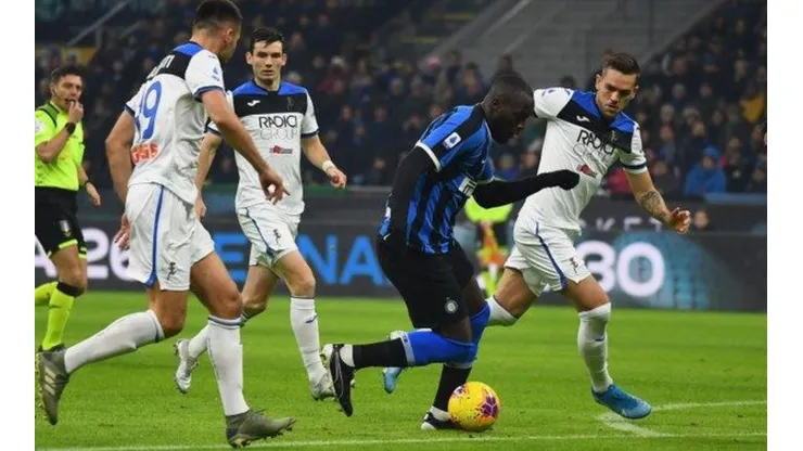 Inter de Milán deja escapar los tres puntos y arriesga el liderato tras empatar con Atalanta