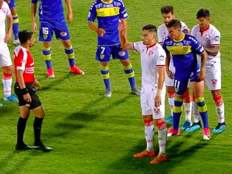 Insólito: jugadores de Barnechea y Copiapo son expulsados por un "calzón chino"