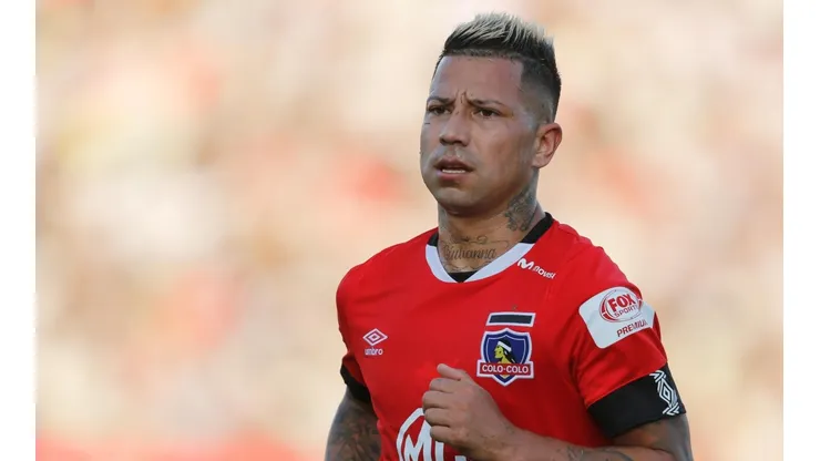 Valencia marcó su primer gol con Colo Colo