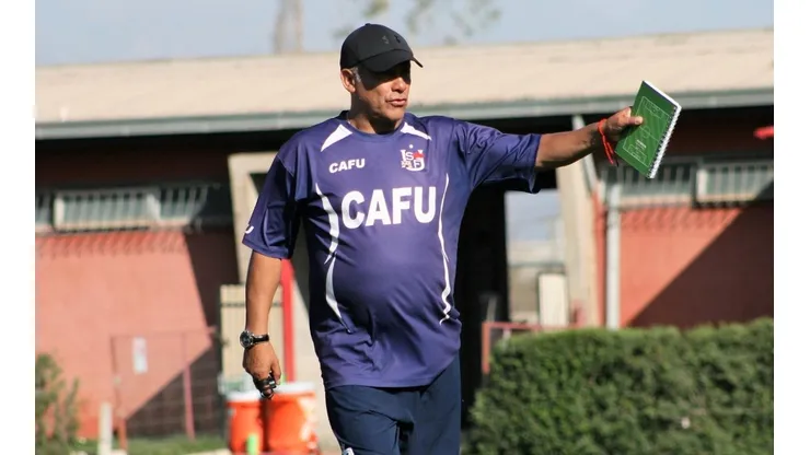 Erwin Durán tendrá su primer partido oficial como DT de Unión San Felipe ante Melipilla en el octogonal de ascenso.