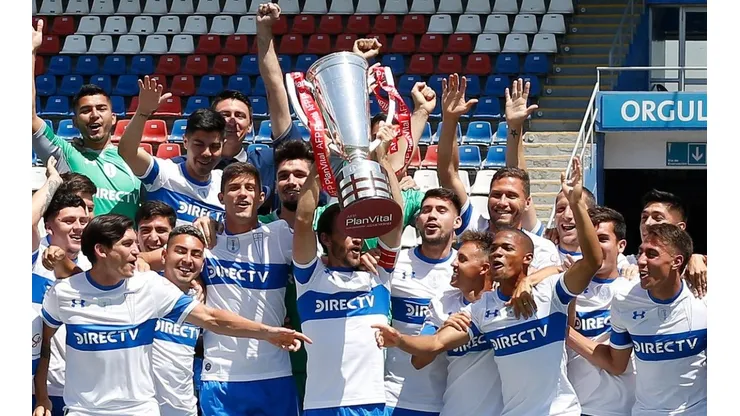 La UC celebra el título ante Curicó