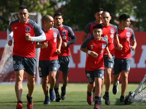 Paredes entrena con uno de sus hijos en la última práctica de Colo Colo
