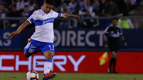 Vargas cambia de camiseta