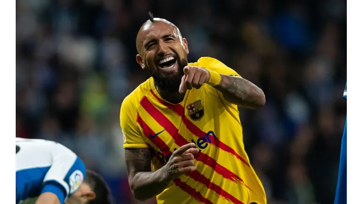 Arturo Vidal aspira a ser titular con Barcelona esta tarde en Arabia Saudita