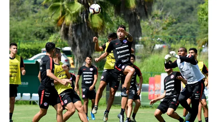 Camarín de la Roja Sub 23 y primera práctica en Colombia: "Nos acercamos al clima con el que vamos a jugar"