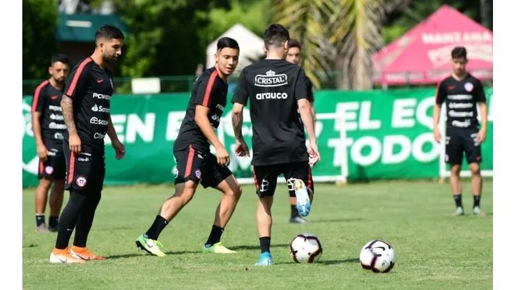 Bajo la mirada de Reinaldo Rueda, la Roja Sub 23 completa su primer entrenamiento en Colombia