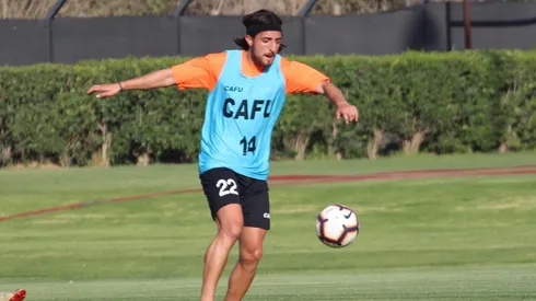 Con tres goles en dos partidos amistosos, el delantero Julio Castro muestra sus cartas en Unión San Felipe.