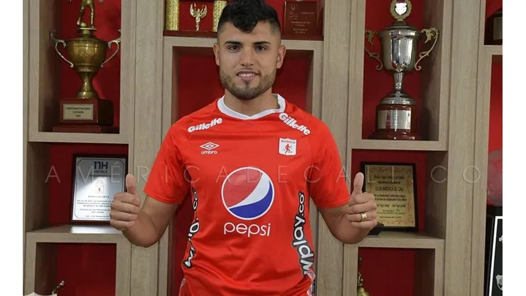 Esta es la primera camiseta que viste en el extranjero.