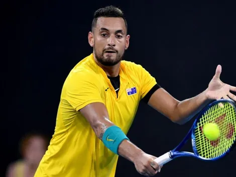 El loco Kyrgios le presta un camión de ropa a Tsitsipas