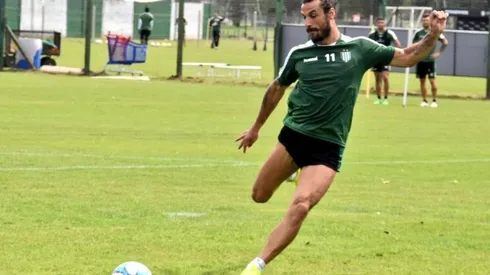 Julio César Falcioni, ni ahí con la adicción al cigarro de Daniel Osvaldo: "Si está fumando, que venga y me convide"