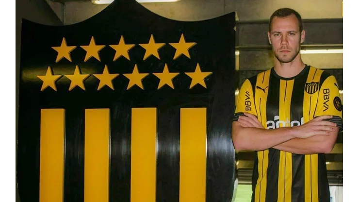 El volante llegó a Peñarol