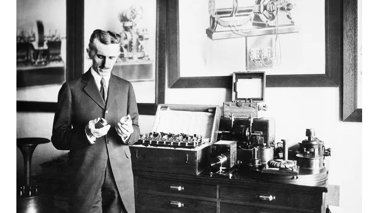 En 1926 Nikola Tesla predijo la existencia de los smartphones