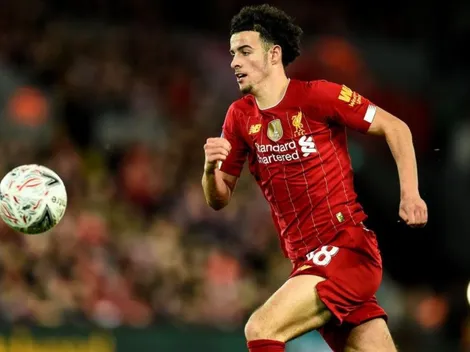 Con un golazo y solo 18 años, Curtis Jones le da triunfo al Liverpool ante Everton