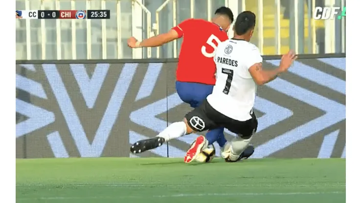 La entrada de Paredes a Nico Díaz.