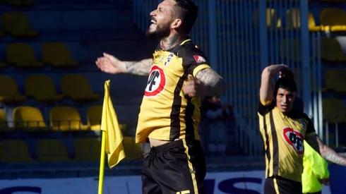 Pinilla firmó por dos temporadas en el equipo Pirata.