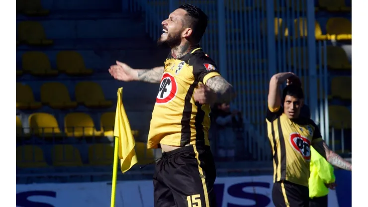 Pinilla firmó por dos temporadas en el equipo Pirata.