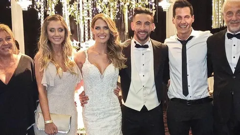 Las postales del matrimonio religioso entre Isla y Caldirola