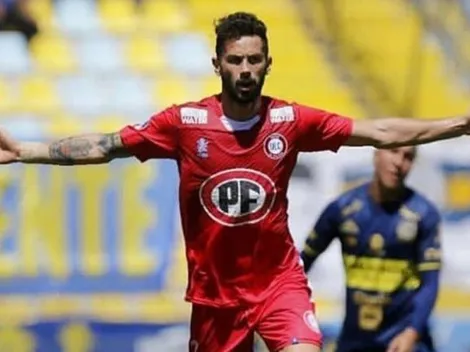 Wanderers pugna con Audax y Maradona por los goles de Larrondo