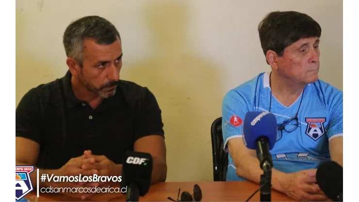 La curiosa presentación del nuevo DT de San Marcos de Arica.