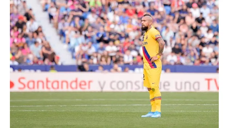 Arturo Vidal espera reaparecer en Barcelona este sábado ante Espanyol