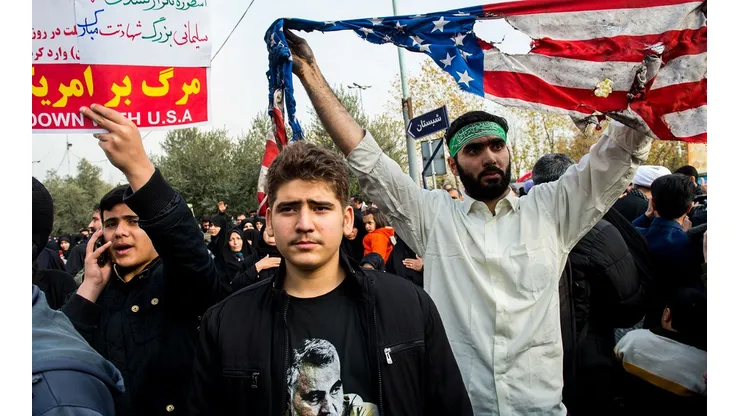Conflicto entre Estados Unidos e Irán golpeó duro al dólar en Chile