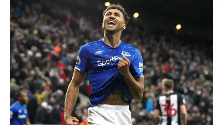 El goleador puede cambiar de camiseta