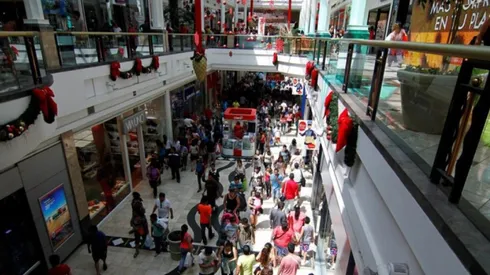 Este 31 de diciembre tanto malls como supermercados atenderán más temprano.