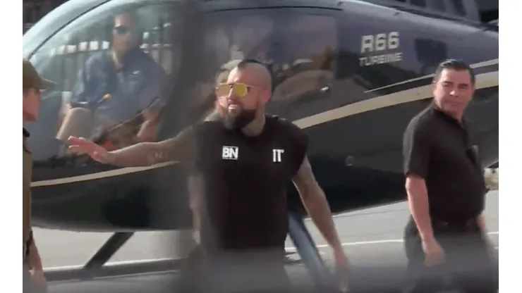 Arturo Vidal llega en helicóptero al Estadio Monumental para ver la final del Rodelindo Román y La Pintana Unida