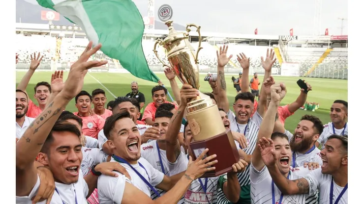 Con agónico gol, Rodelindo Román logra la hazaña y se corona campeón de Tercera B