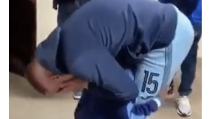 Un niño emocionó en el fútbol boliviano
