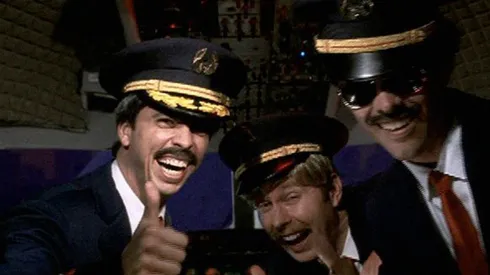 Foo Fighters sorprendió al mundo con su video Learn to Fly.