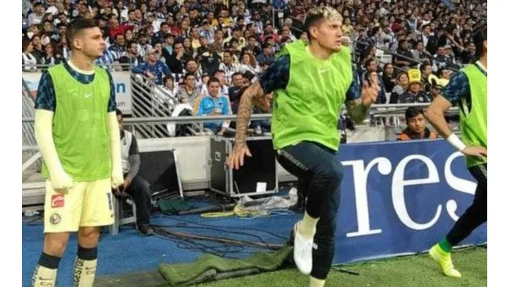 Corazón de oro: Lindo gesto de Nico Castillo con niño hincha del América