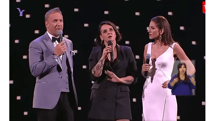 Godoy mete el dedo en la herida de Jani Dueñas recordando Viña 2019