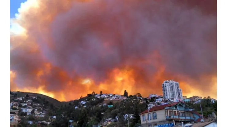 Aplauso: SIFUP se pondrá con cinco palitos para víctimas de los incendios