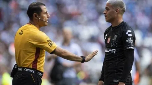 Sólo depende de Brian Fernández jugar en Colón de Santa Fe