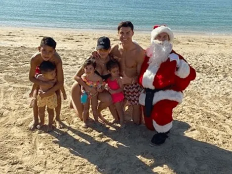 Le cambia el Polo Norte: Cristiano se lleva al viejito pascuero hasta la playa