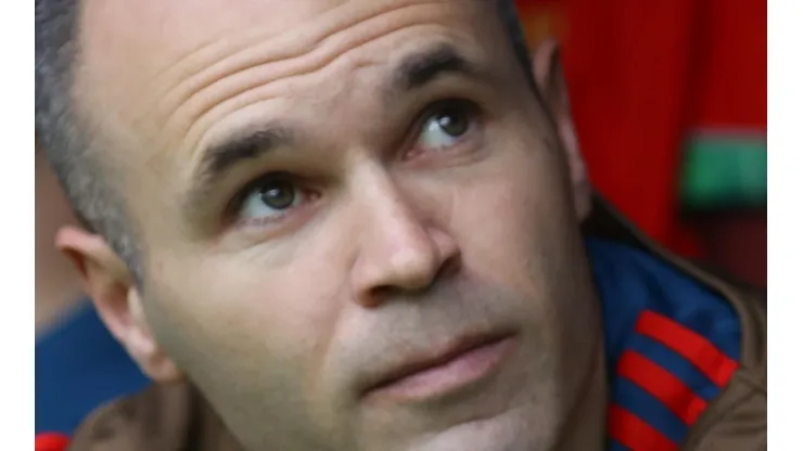 Estudiantes está detrás del desembarco estelar de Andrés Iniesta en Argentina