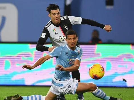 Cristiano Ronaldo se saca la medalla tras caer en la Supercopa de Italia