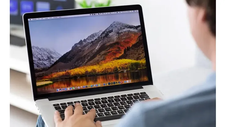 Gana hasta un millón de dólares encontrando errores para Apple