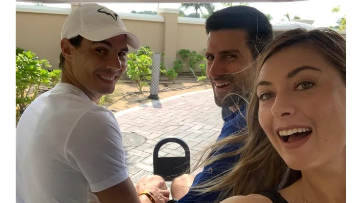 Rafael Nadal, Novak Djokovic y María Sharapova en Abu Dabi.