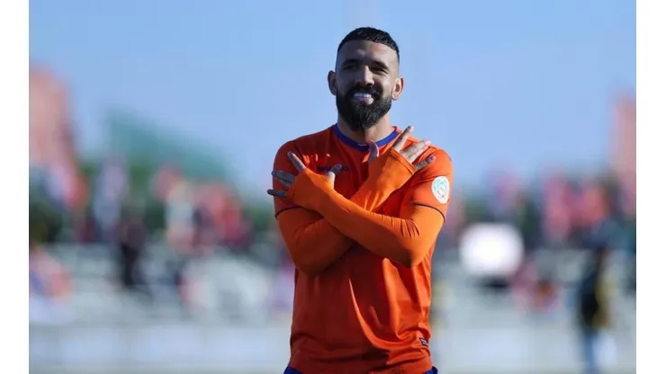 Triplete de Ronnie Fernández.