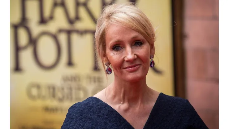 J.K. Rowling desata la polémica por dichos transfóbicos