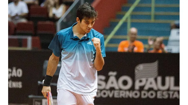 El tenista nacional invitó a los fanáticos del tenis a repletar el court central del Estadio Nacional.