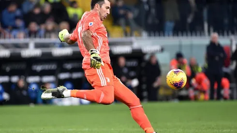 Buffon alcanza a Maldini y es el jugador con más partidos en Italia