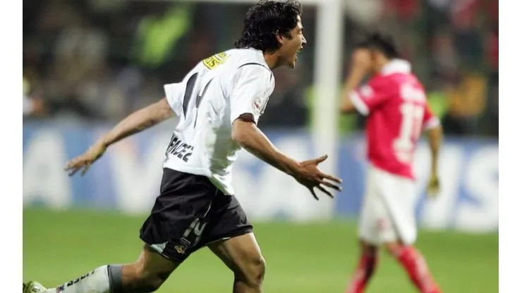 Fernández está a un paso de volver a vestir la camiseta de Colo Colo